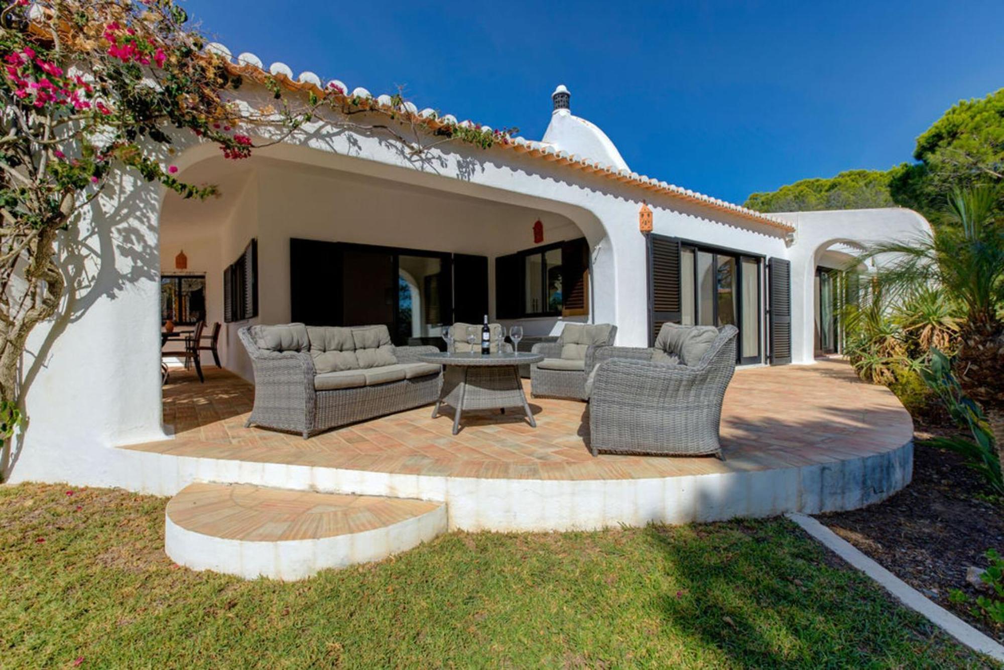 Villa Barlavento - Stunning 4-Bedroom Villa With Tennis Court Carvoeiro  Exterior photo